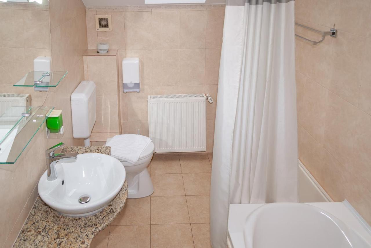 Prolex Turism Srl Hotel Bran  Ngoại thất bức ảnh
